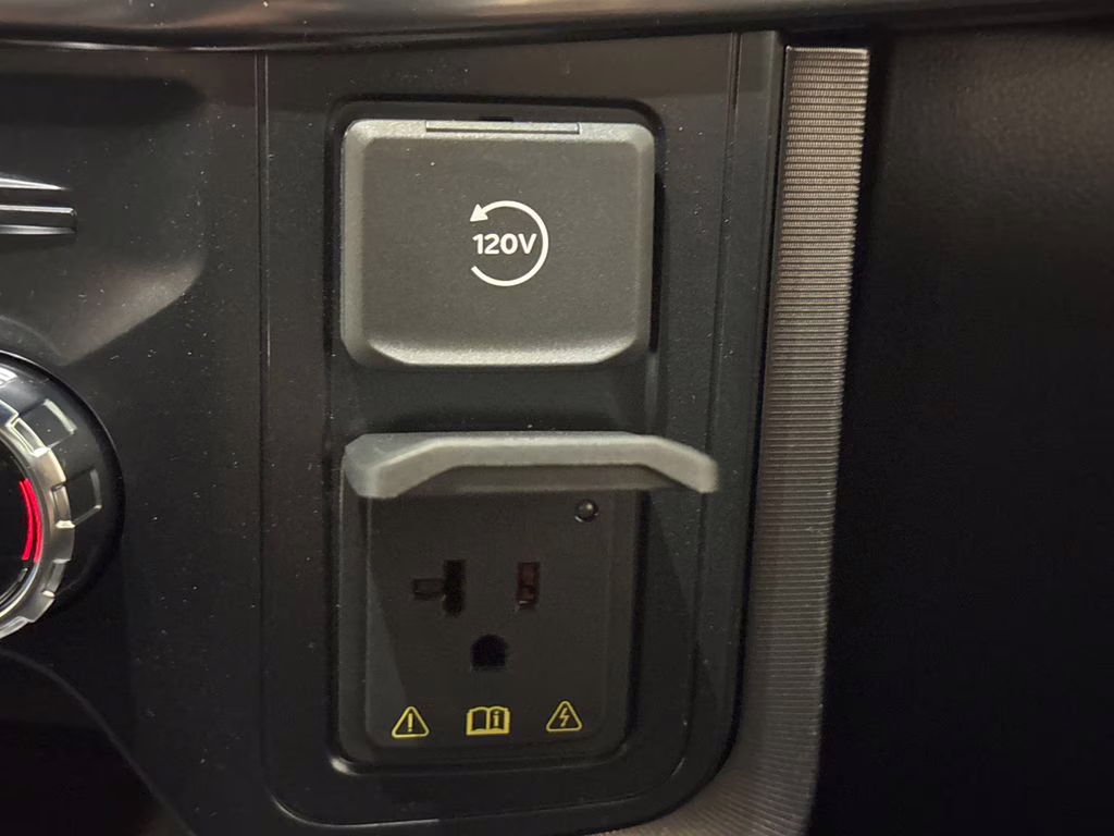 2026 Star White Metallic Tri-Coat Ford F-150 Platinum 4X4 Truck