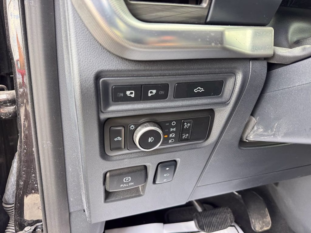 2024 Bronze Metallic Ford F-150 Lariat 4X4 Truck
