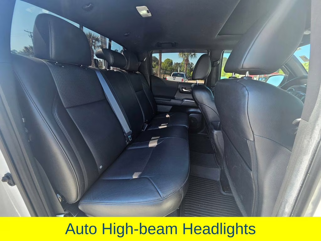 2022 Super White Toyota Tacoma TRD Sport 4X4 Truck