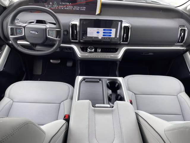 2026 Glacier Gray Metallic Tri-Coat Ford Expedition Max Platinum 4X4 SUV