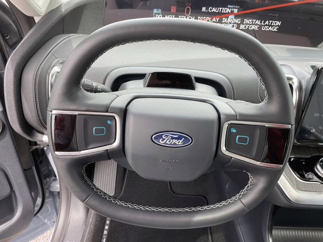 2026 Glacier Gray Metallic Tri-Coat Ford Expedition Max Platinum 4X4 SUV