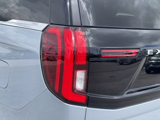 2026 Glacier Gray Metallic Tri-Coat Ford Expedition Max Platinum 4X4 SUV