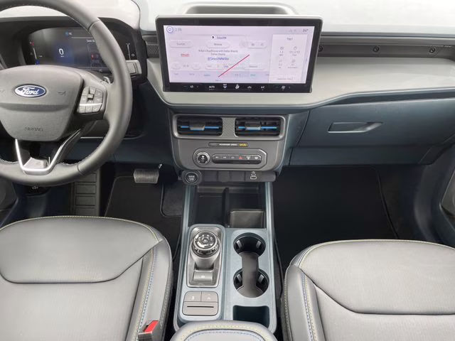 2026 Space White Metallic Ford Maverick Lobo Standard AWD Truck