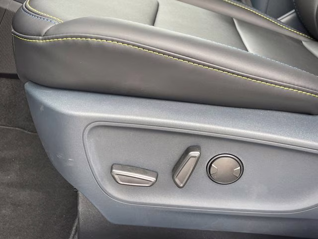 2026 Space White Metallic Ford Maverick Lobo Standard AWD Truck