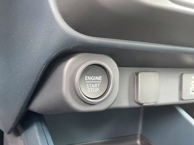 2026 Space White Metallic Ford Maverick Lobo Standard AWD Truck