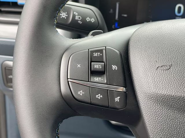 2026 Space White Metallic Ford Maverick Lobo Standard AWD Truck