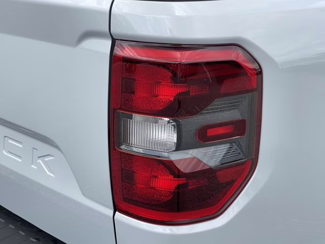 2026 Space White Metallic Ford Maverick Lobo Standard AWD Truck