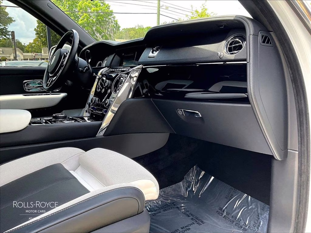 2021 Arctic White Rolls-Royce Cullinan AWD SUV