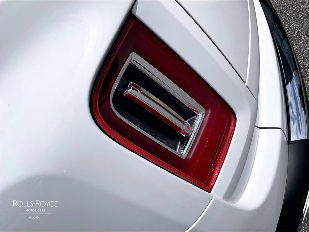 2021 Arctic White Rolls-Royce Cullinan AWD SUV