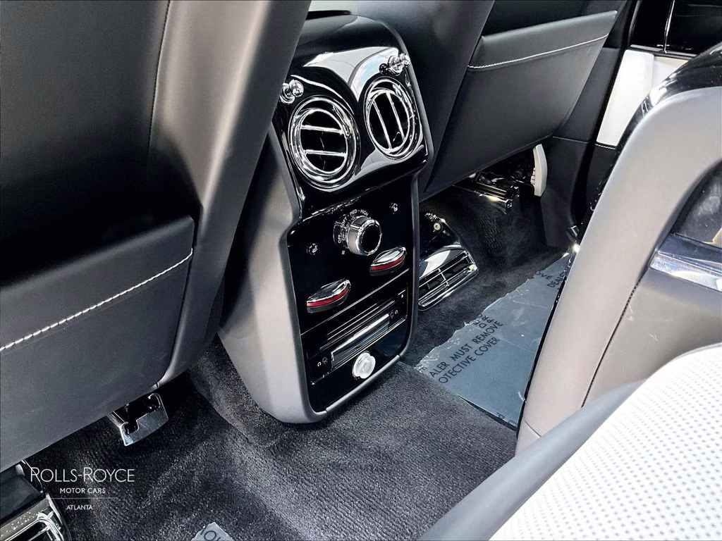 2021 Arctic White Rolls-Royce Cullinan AWD SUV