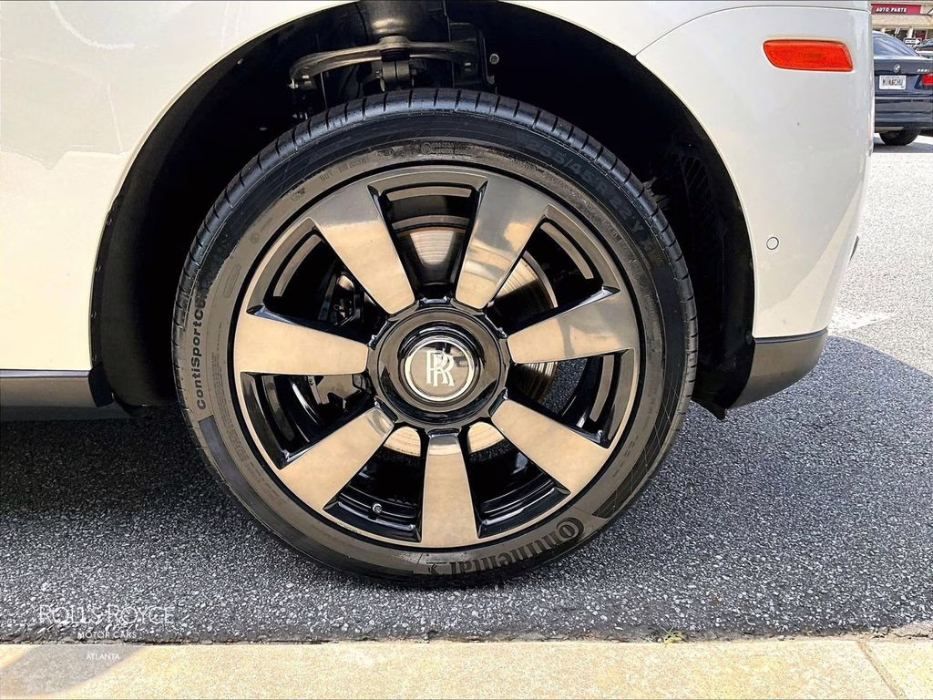 2021 Arctic White Rolls-Royce Cullinan AWD SUV