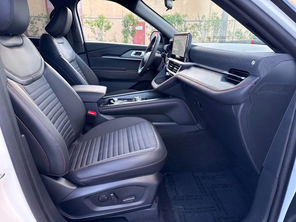 2026 Star White Metallic TC Ford Explorer ST-Line RWD SUV