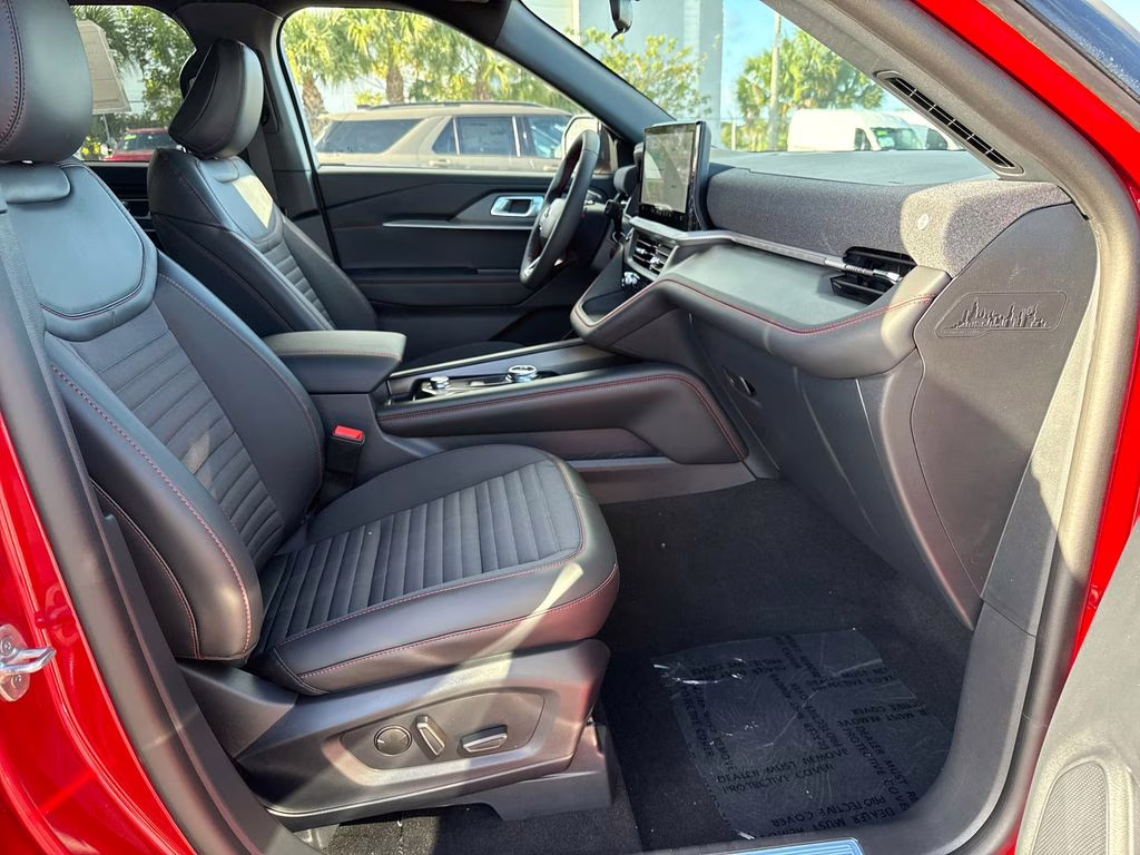 2026 Rapid Red Metallic Tinted Clearcoat Ford Explorer ST-Line RWD SUV