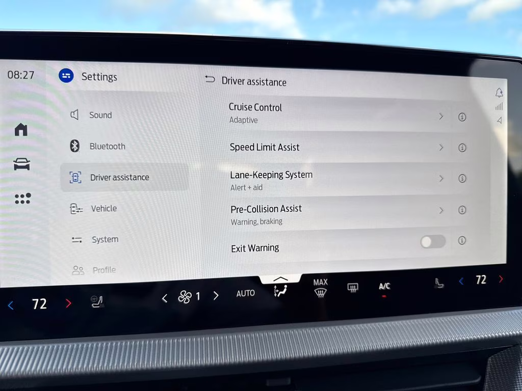 2026 Rapid Red Metallic Tinted Clearcoat Ford Explorer ST-Line RWD SUV