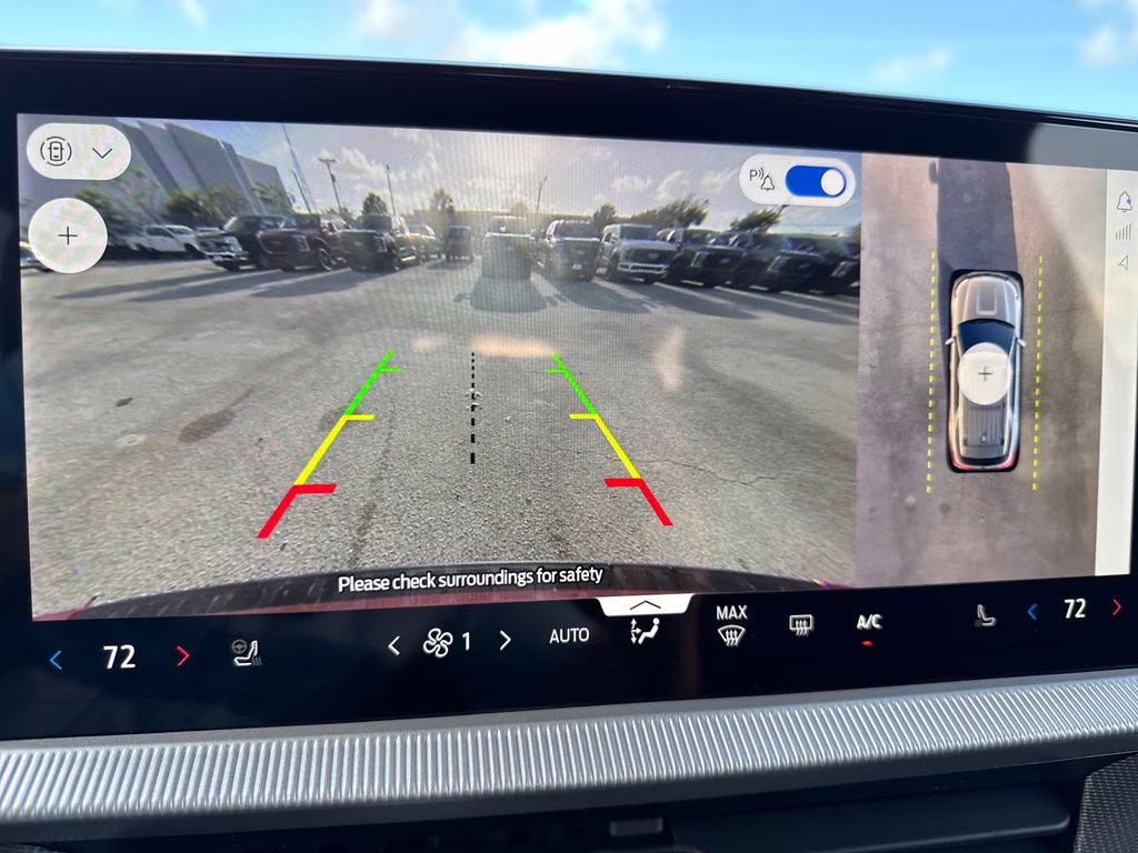 2026 Rapid Red Metallic Tinted Clearcoat Ford Explorer ST-Line RWD SUV