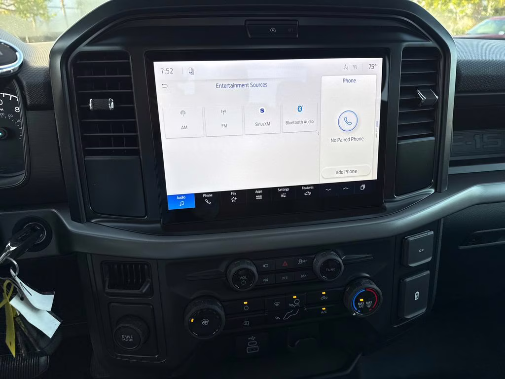 2026 Oxford White Ford F-150 XL RWD Truck