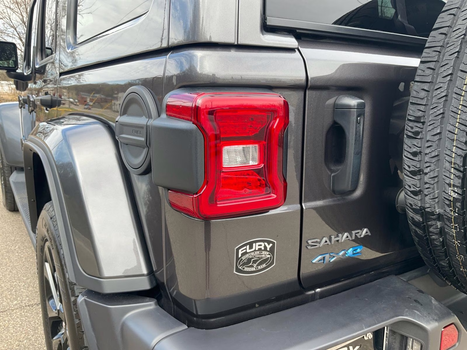 2025 Granite Crystal Metallic Clearcoat Jeep Wrangler Sahara 4xe 4X4 SUV