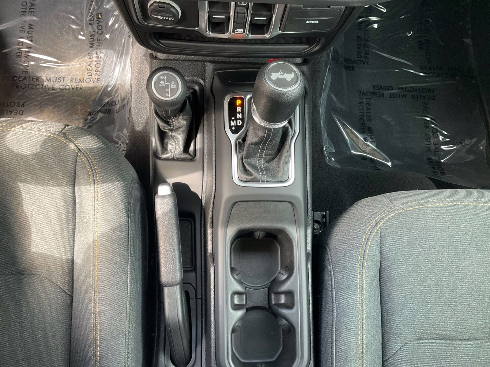 2025 Granite Crystal Metallic Clearcoat Jeep Wrangler Sahara 4xe 4X4 SUV