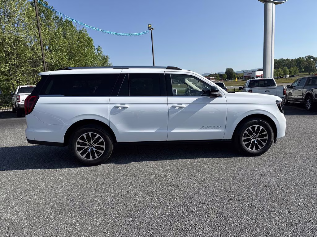 2025 Oxford White Ford Expedition Max Platinum 4X4 SUV