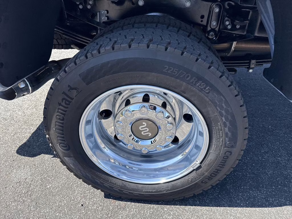 2026 Glacier Gray Metallic Tri-Coat Ford Super Duty F-450 DRW King Ranch 4X4 Truck