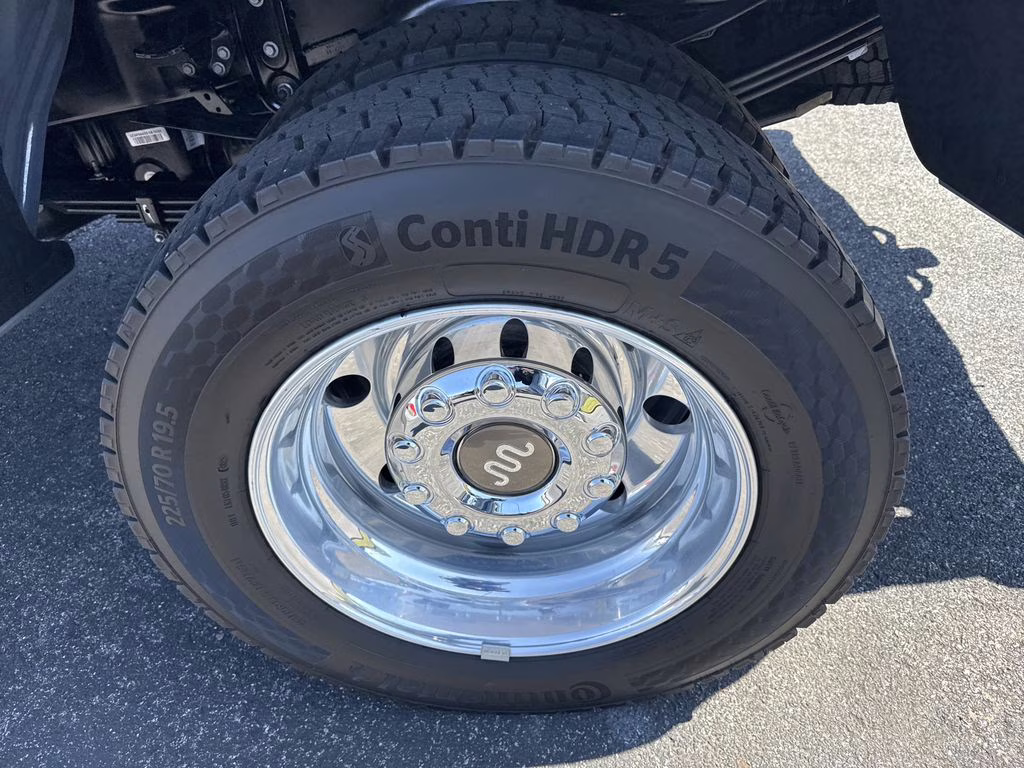 2026 Glacier Gray Metallic Tri-Coat Ford Super Duty F-450 DRW King Ranch 4X4 Truck