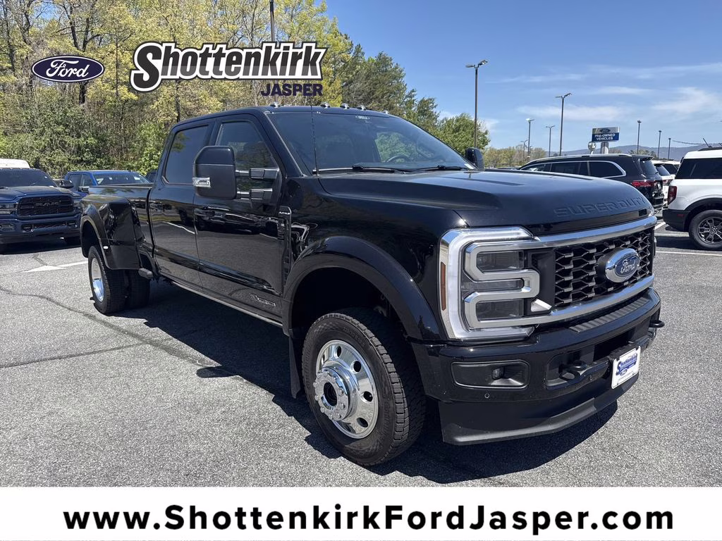 2026 Agate Black Metallic Ford Super Duty F-450 DRW Platinum 4X4 Truck