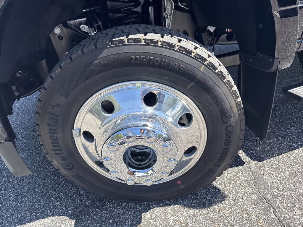 2026 Agate Black Metallic Ford Super Duty F-450 DRW Platinum 4X4 Truck