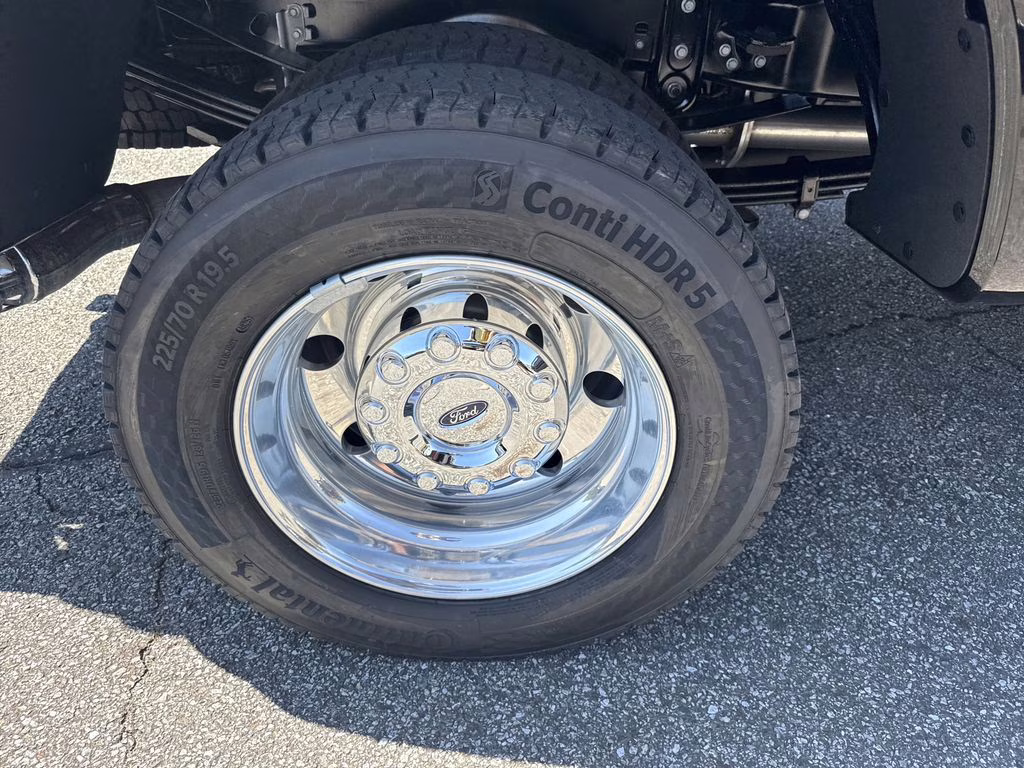 2026 Agate Black Metallic Ford Super Duty F-450 DRW Platinum 4X4 Truck