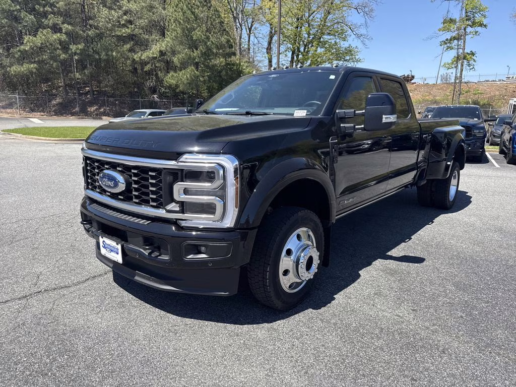 2026 Agate Black Metallic Ford Super Duty F-450 DRW Platinum 4X4 Truck