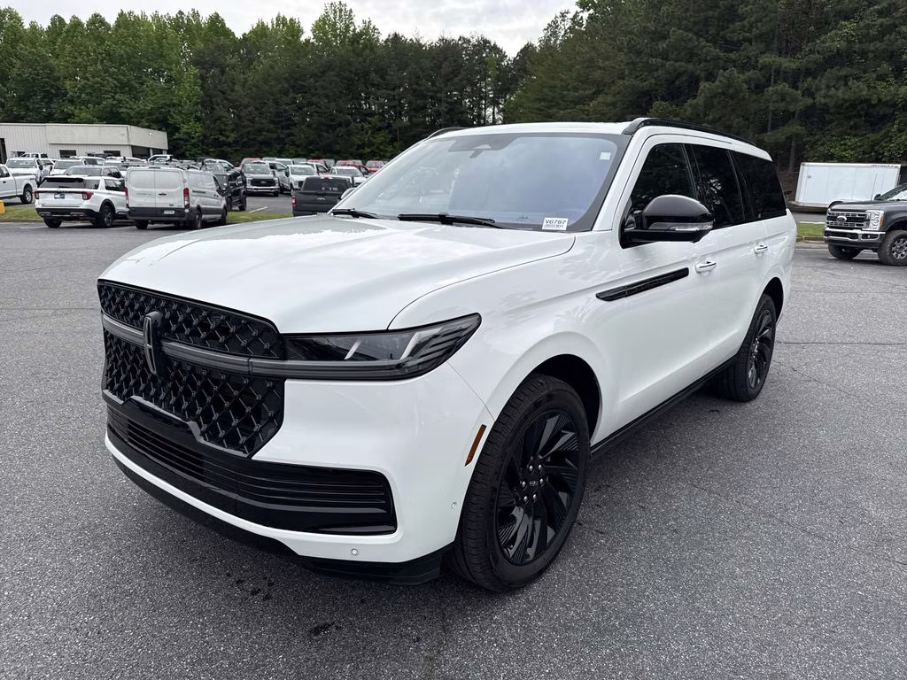 2025 Pristine White Metallic Tri-Coat Lincoln Navigator Reserve 4X4 SUV