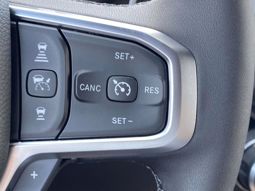 2026 Diamond Black Crystal Pearlcoat Ram 1500 Big Horn/Lone Star 4X4 Truck