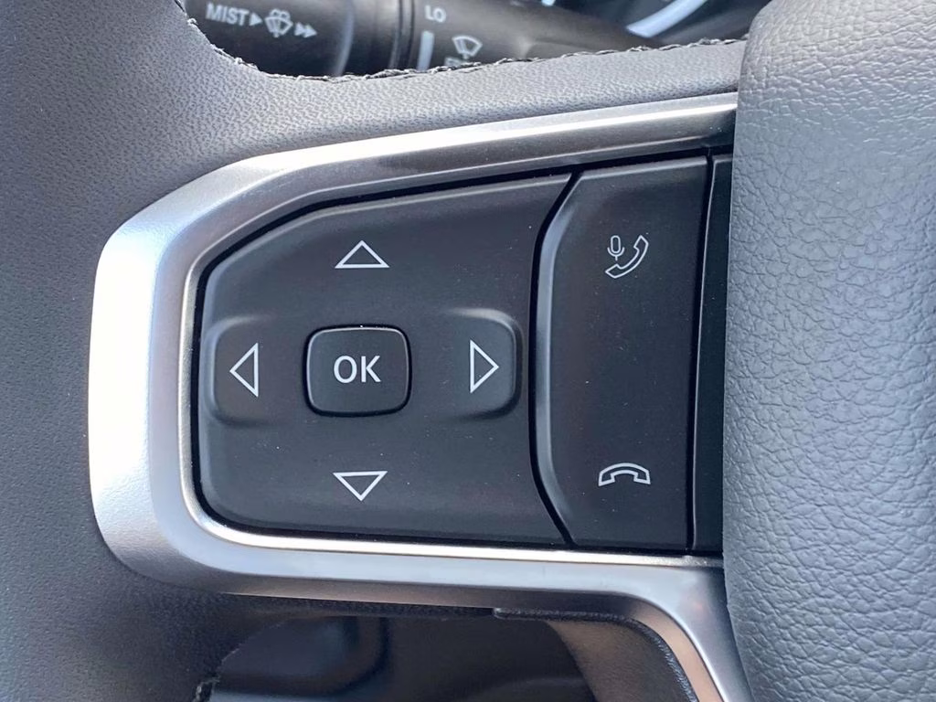 2026 Diamond Black Crystal Pearlcoat Ram 1500 Big Horn/Lone Star 4X4 Truck