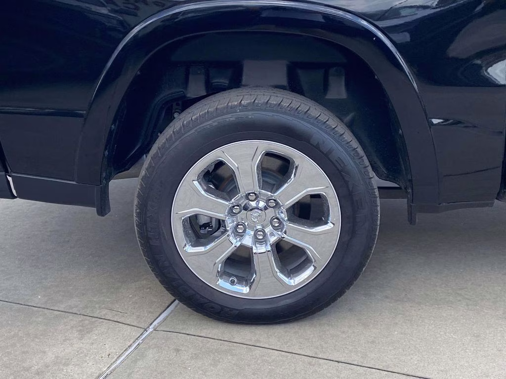 2026 Diamond Black Crystal Pearlcoat Ram 1500 Big Horn/Lone Star 4X4 Truck