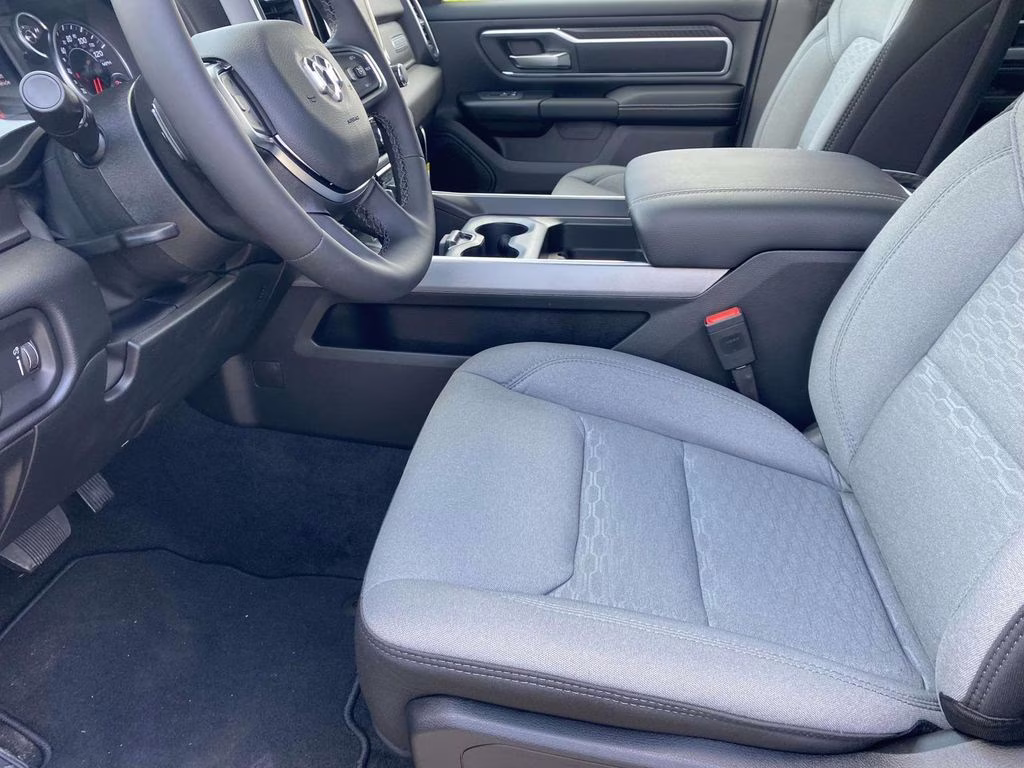 2026 Diamond Black Crystal Pearlcoat Ram 1500 Big Horn/Lone Star 4X4 Truck