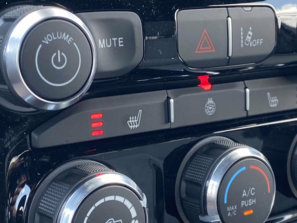 2026 Diamond Black Crystal Pearlcoat Ram 1500 Big Horn/Lone Star 4X4 Truck