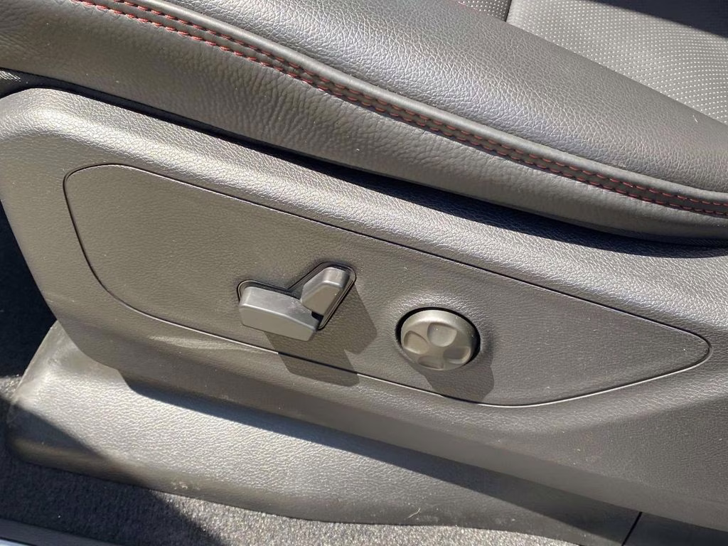 2026 Diamond Black Crystal Pearlcoat Ram 1500 RHO 4X4 Truck