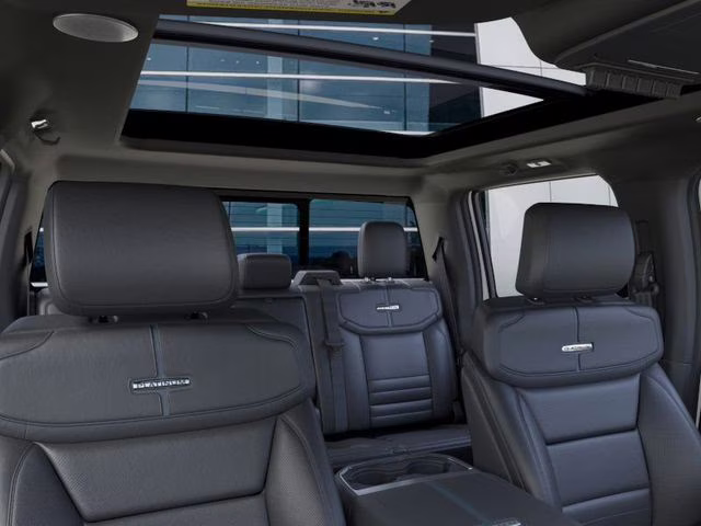 2026 White Metallic Ford Super Duty F-450 DRW Platinum 4X4 Truck