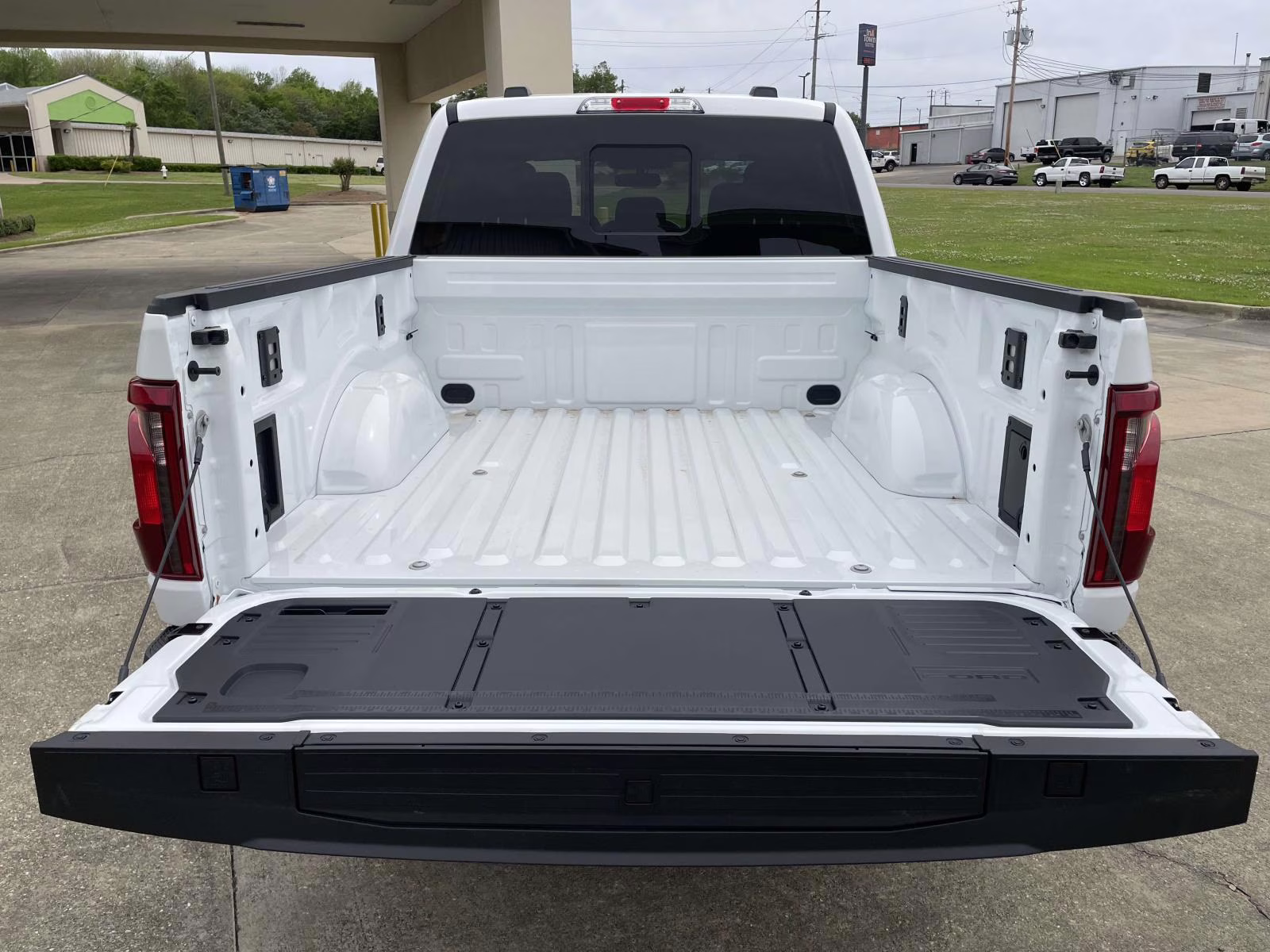 2026 White Ford F-150 XLT 4X4 Truck