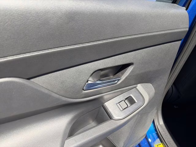 2026 Bluestone Pearl/Super Blk Nissan Sentra SR FWD Sedan