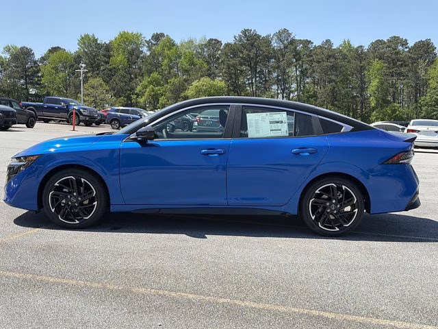 2026 Bluestone Pearl/Super Blk Nissan Sentra SR FWD Sedan