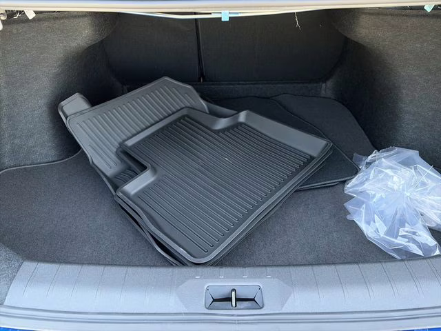 2026 Bluestone Pearl/Super Blk Nissan Sentra SR FWD Sedan