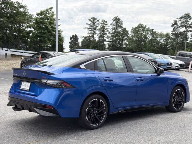 2026 Bluestone Pearl/Super Blk Nissan Sentra SR FWD Sedan