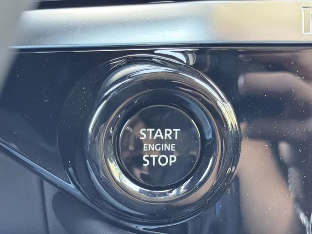 2026 Everest White Pearl Tricoat Nissan Pathfinder SL FWD SUV