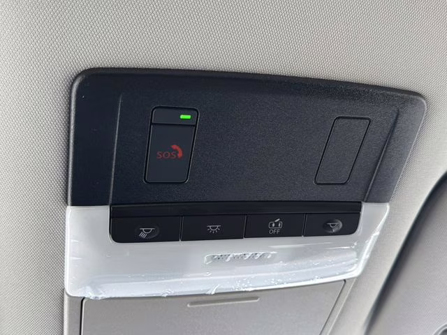 2026 Everest White Pearl Tricoat Nissan Pathfinder SL FWD SUV