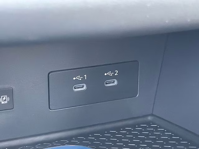 2026 Everest White Pearl Tricoat Nissan Pathfinder SL FWD SUV