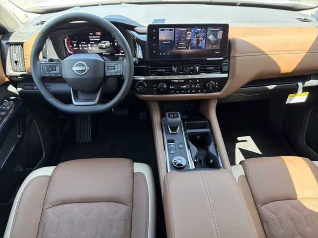 2026 Everest White Pearl/Black Nissan Pathfinder Platinum 4X4 SUV