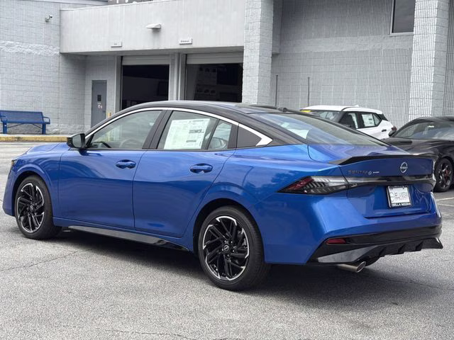2026 Bluestone Pearl/Super Blk Nissan Sentra SR FWD Sedan