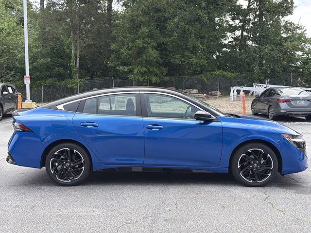2026 Bluestone Pearl/Super Blk Nissan Sentra SR FWD Sedan