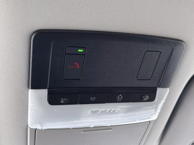 2026 Everest White Pearl Tricoat Nissan Pathfinder SL FWD SUV