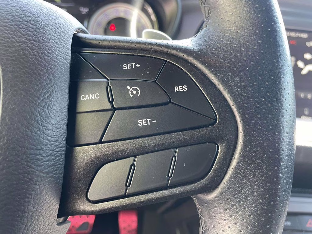 2023 Pitch Black Clearcoat Dodge Challenger R/T Scat Pack RWD Coupe